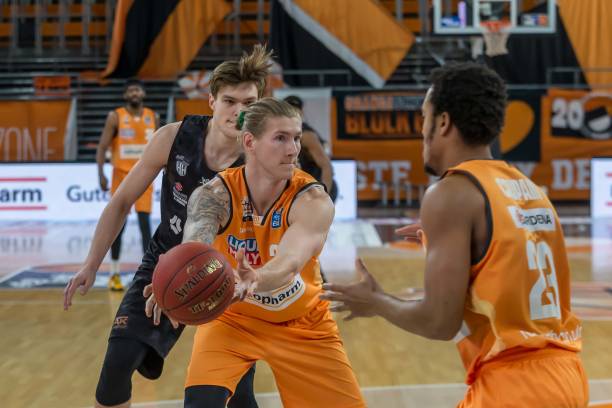 能够在瞬间 能够在瞬间